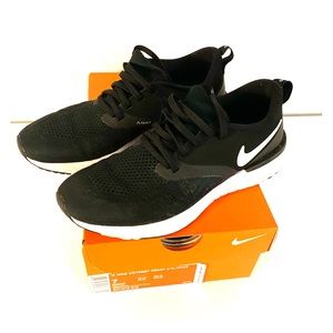 Nike Odyssey React 2 Flyknit